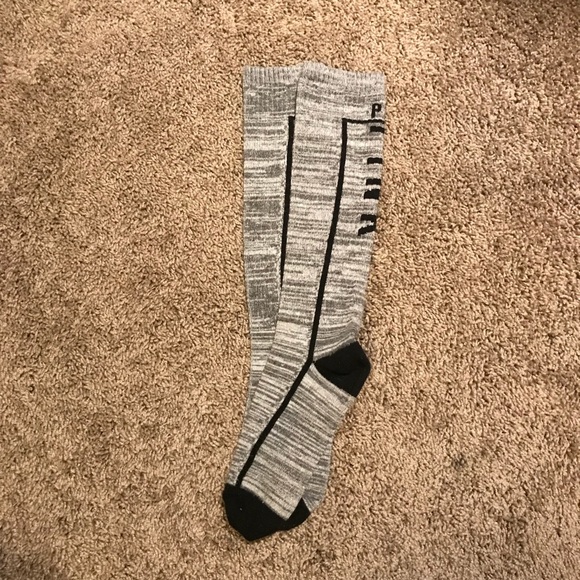 PINK Victoria's Secret Accessories - vs pink socks